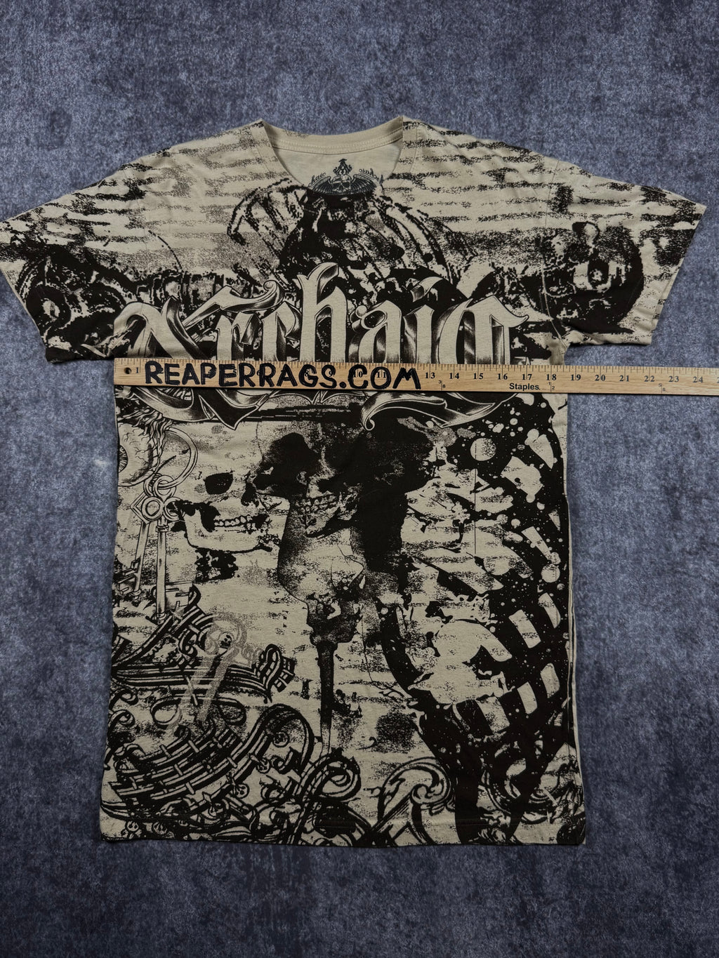(rare) 2000s archaic shirt (S)