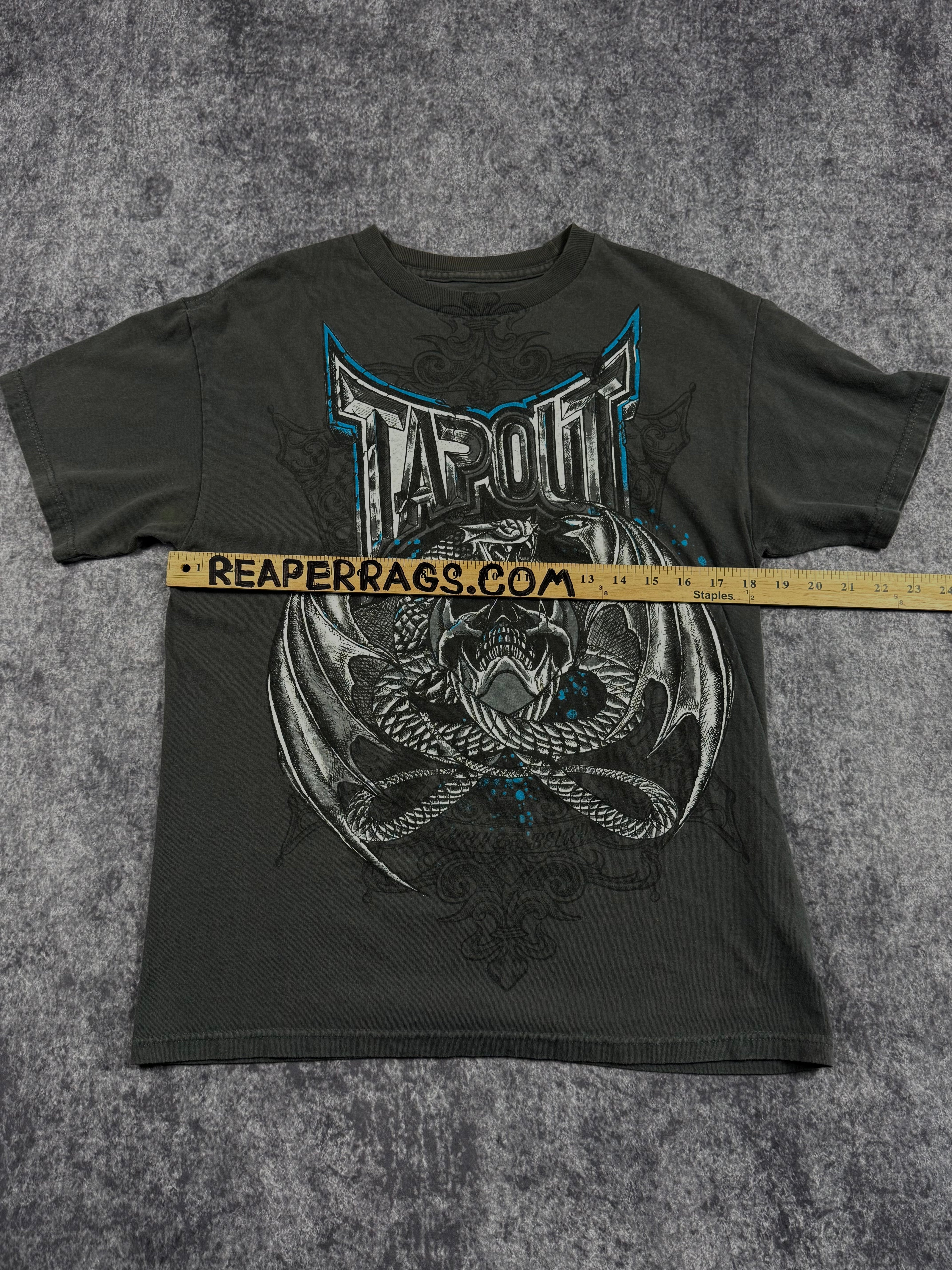 (rare) 2000s tapout shirt (S)