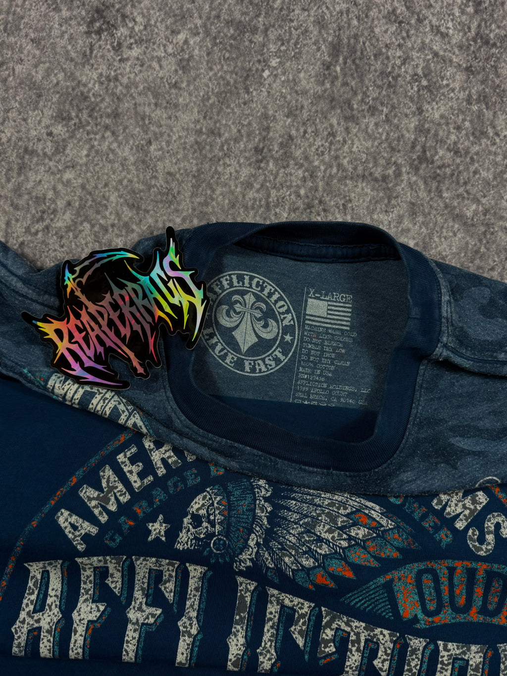2000s affliction shirt (L)