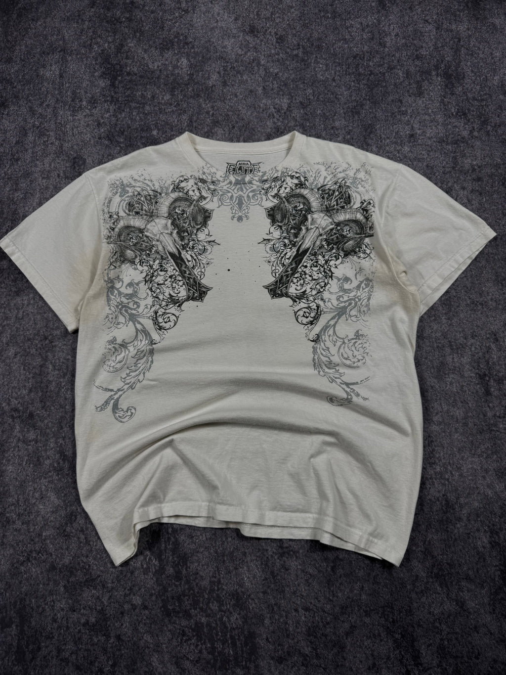 (rare) 2000s mma elite shirt (L)