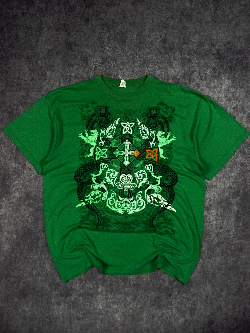 2000s CELTIC SHIRT (XL)