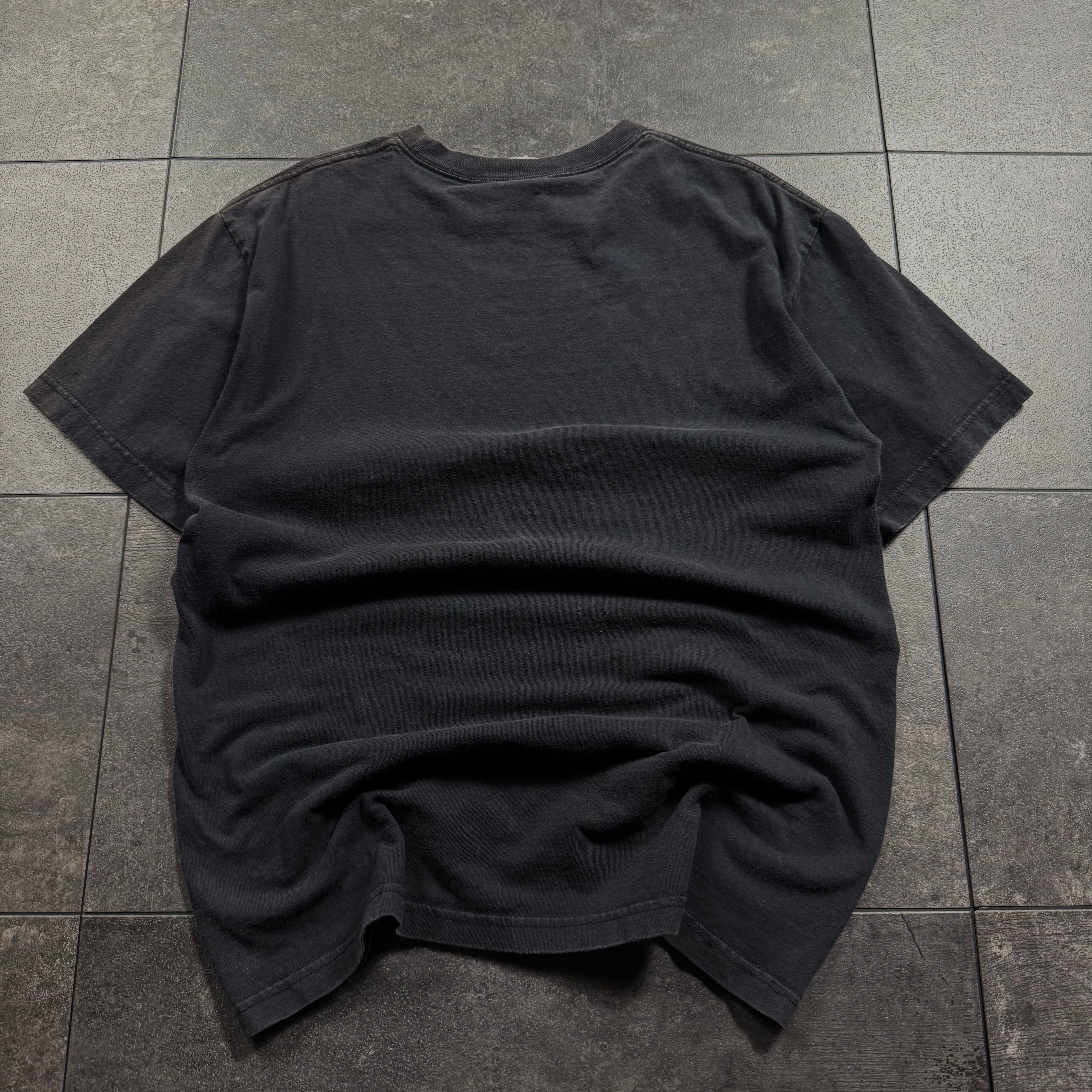 (rare) 2000s metal mulisha shirt (L)