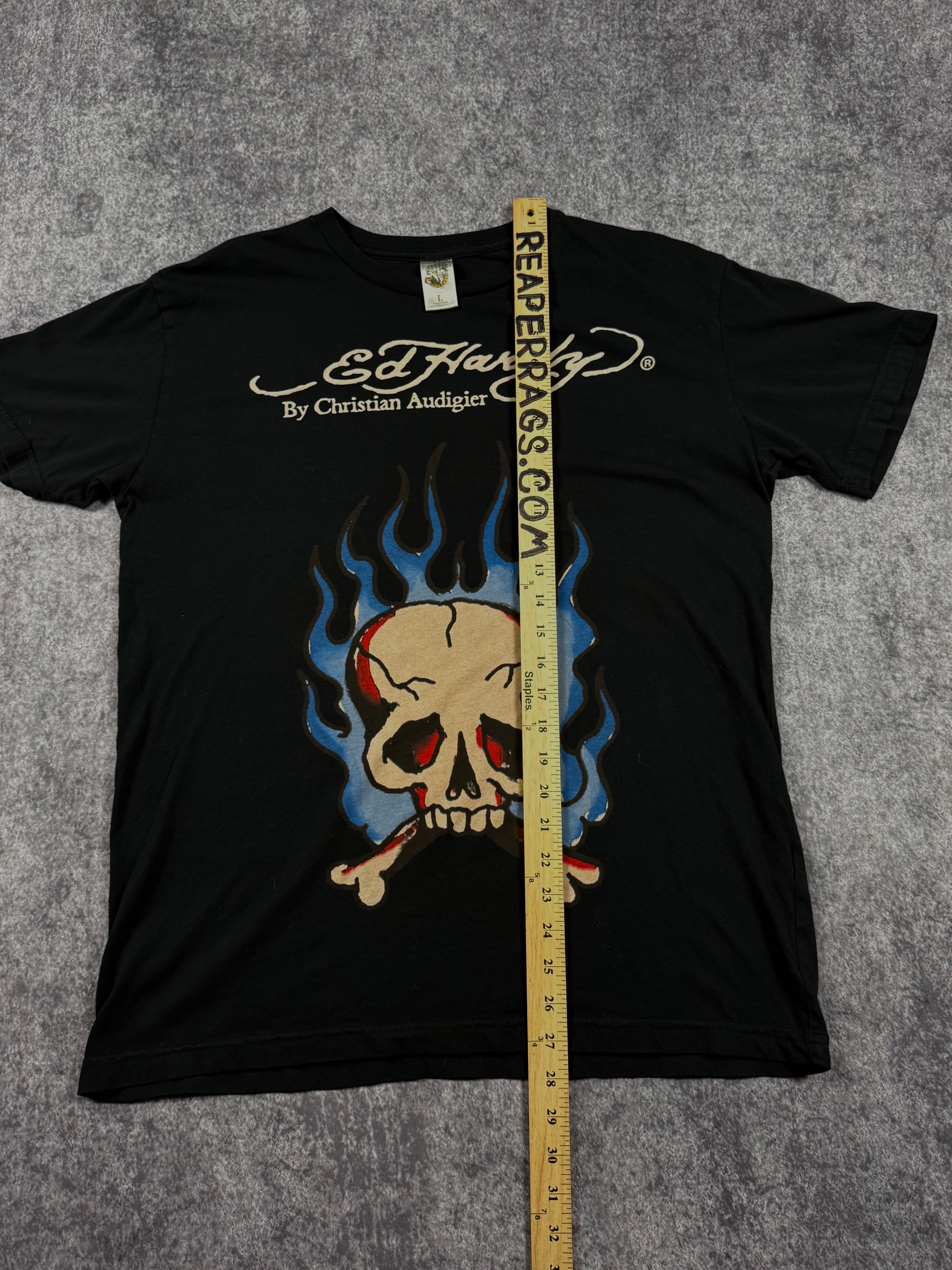 (rare) 2000s ed hardy shirt (L)