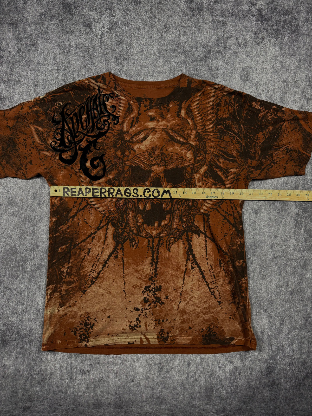 (rare) 2000s archaic shirt (L)