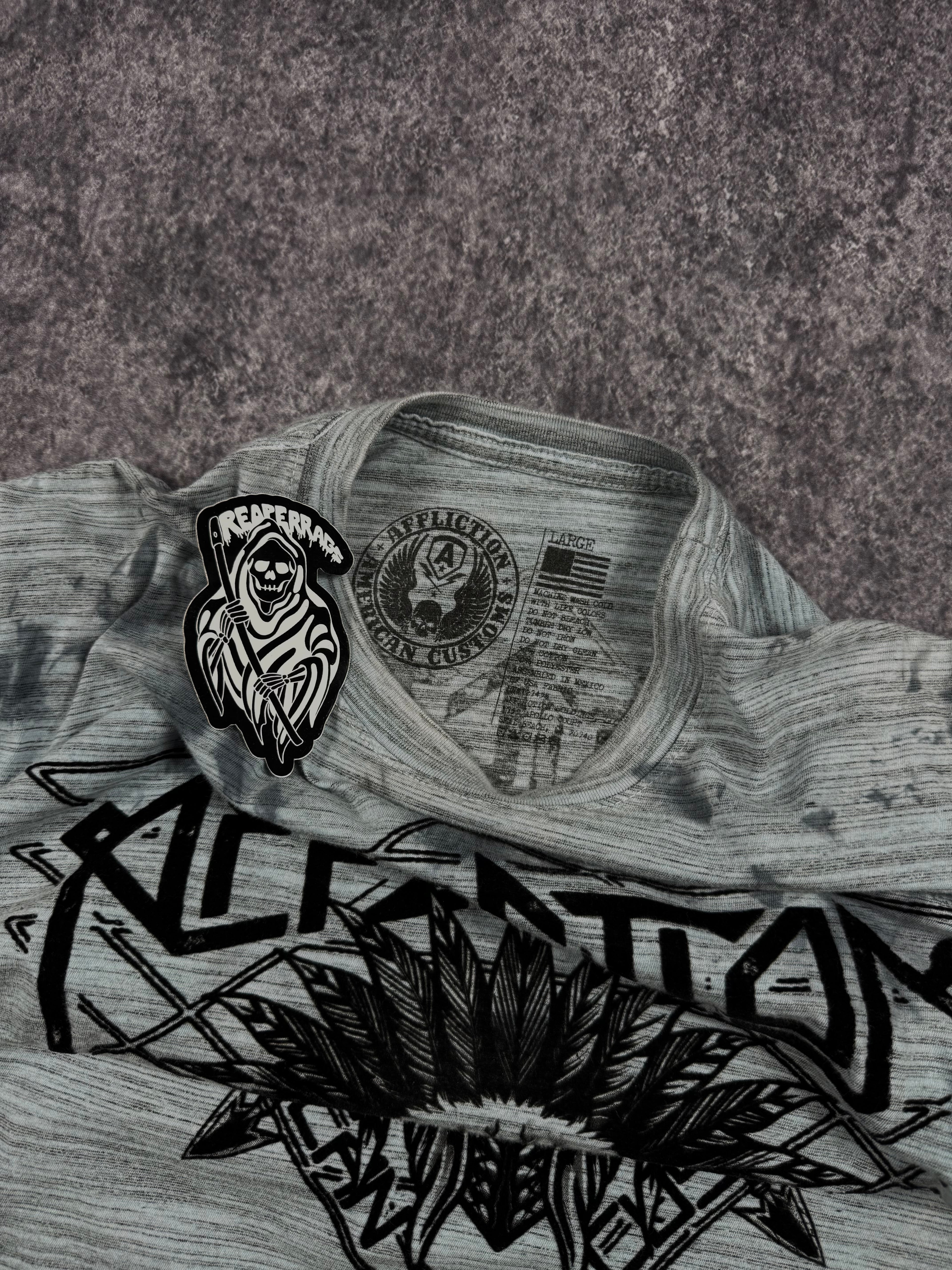 2000s affliction shirt (L)