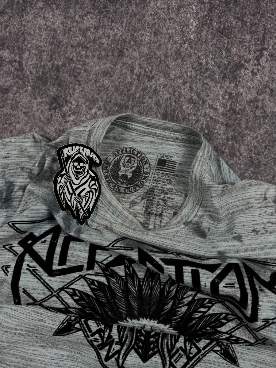 2000s affliction shirt (L)