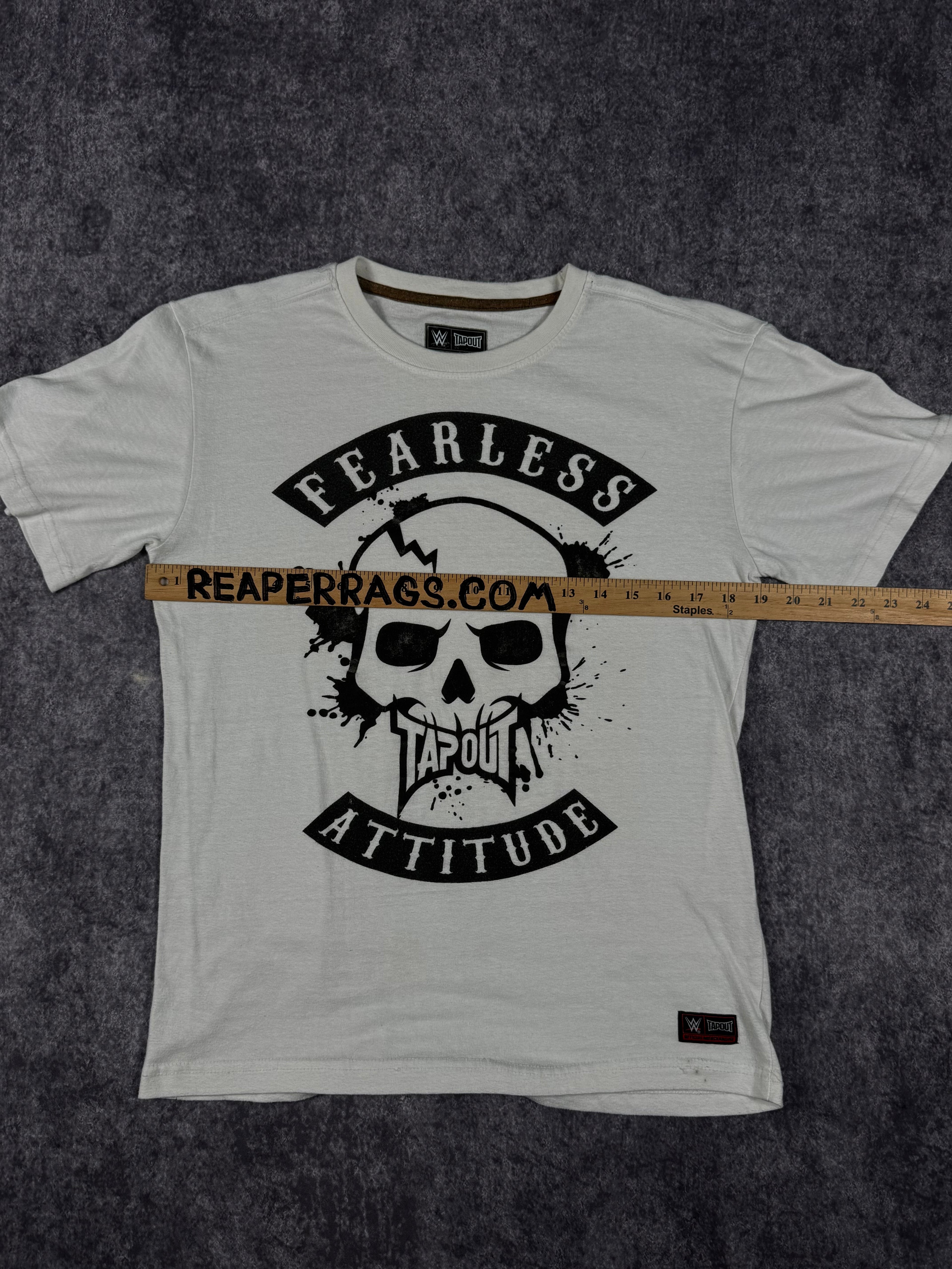 2000s tapout shirt (S)