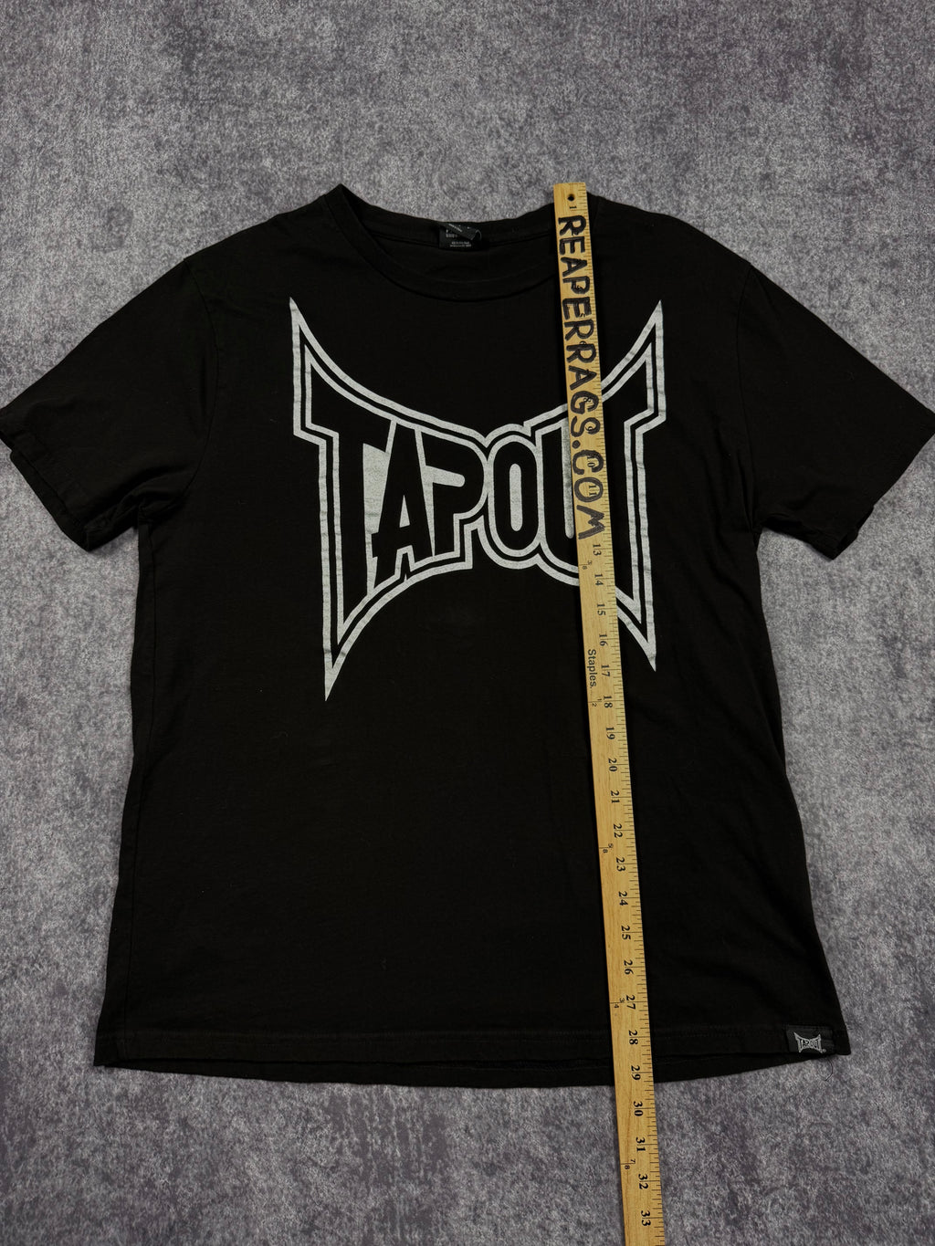 (rare) 2000s tapout chrome shirt (M)