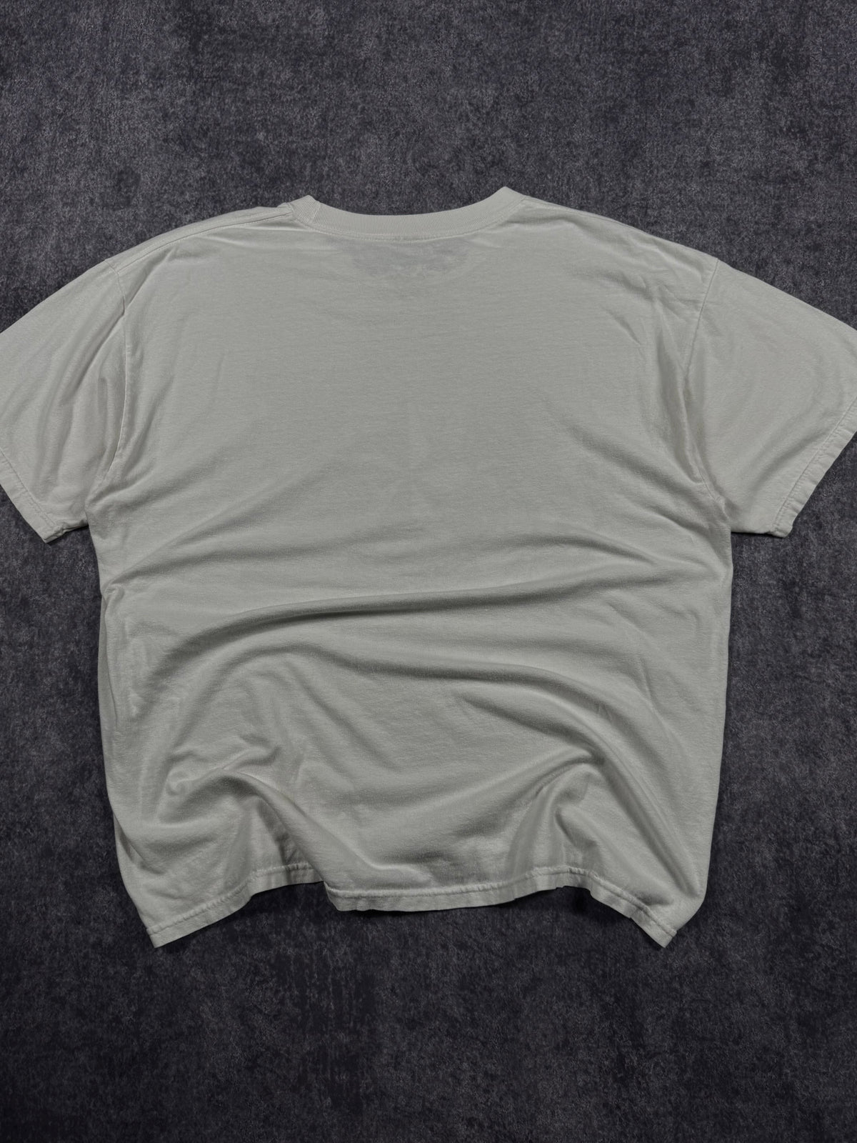 (rare) 2000s carbon shirt (XL)