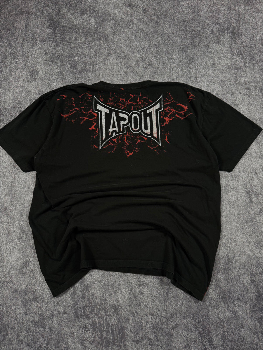 (rare) 2000s tapout signature series shirt (L)