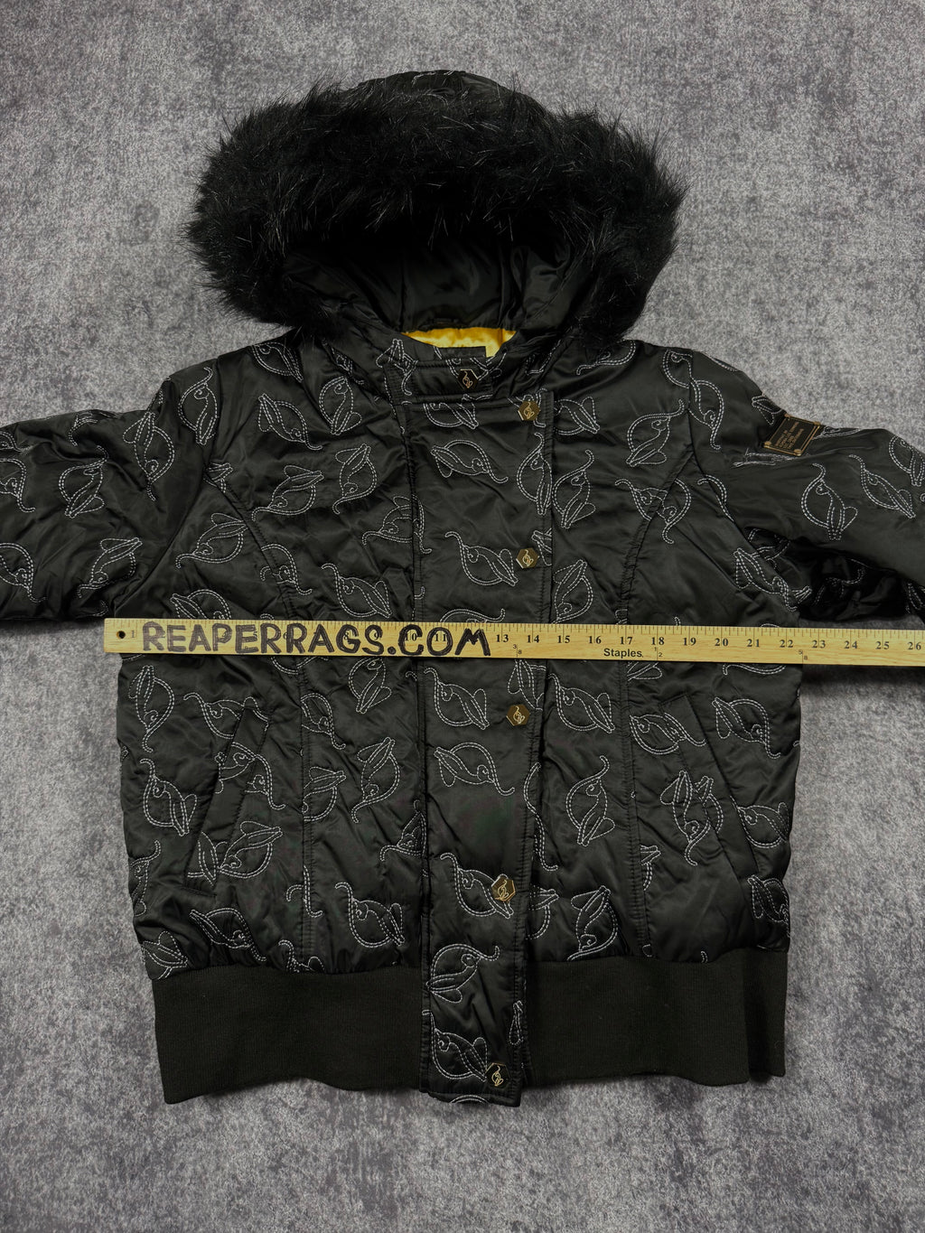 (rare) deadstock 2000s baby phat fur jacket (L)