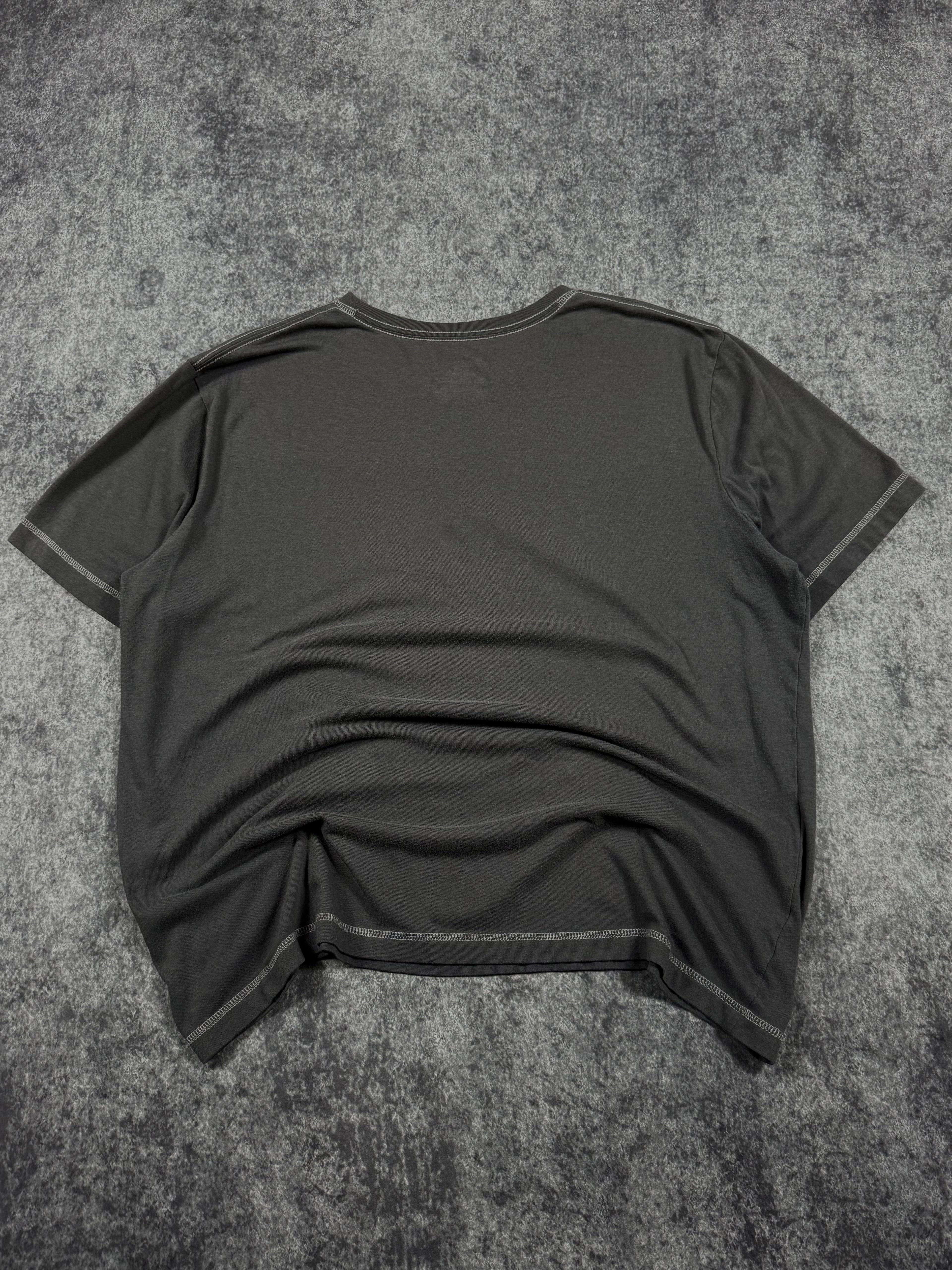 2000s no boundaries shirt (XL)