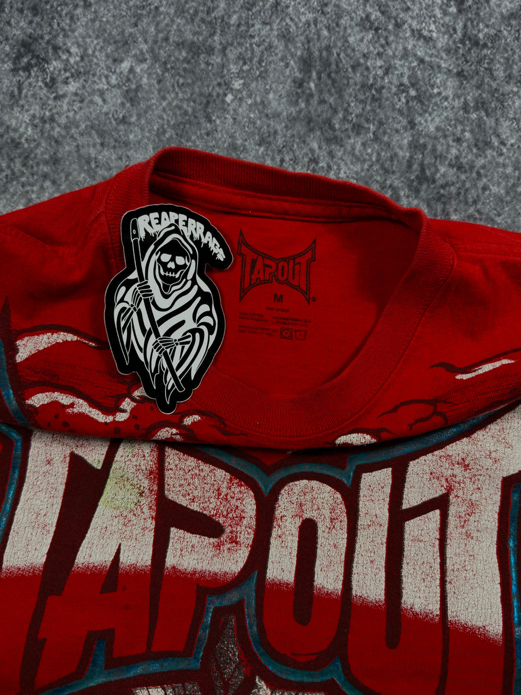 (rare) 2000s tapout shirt (M)