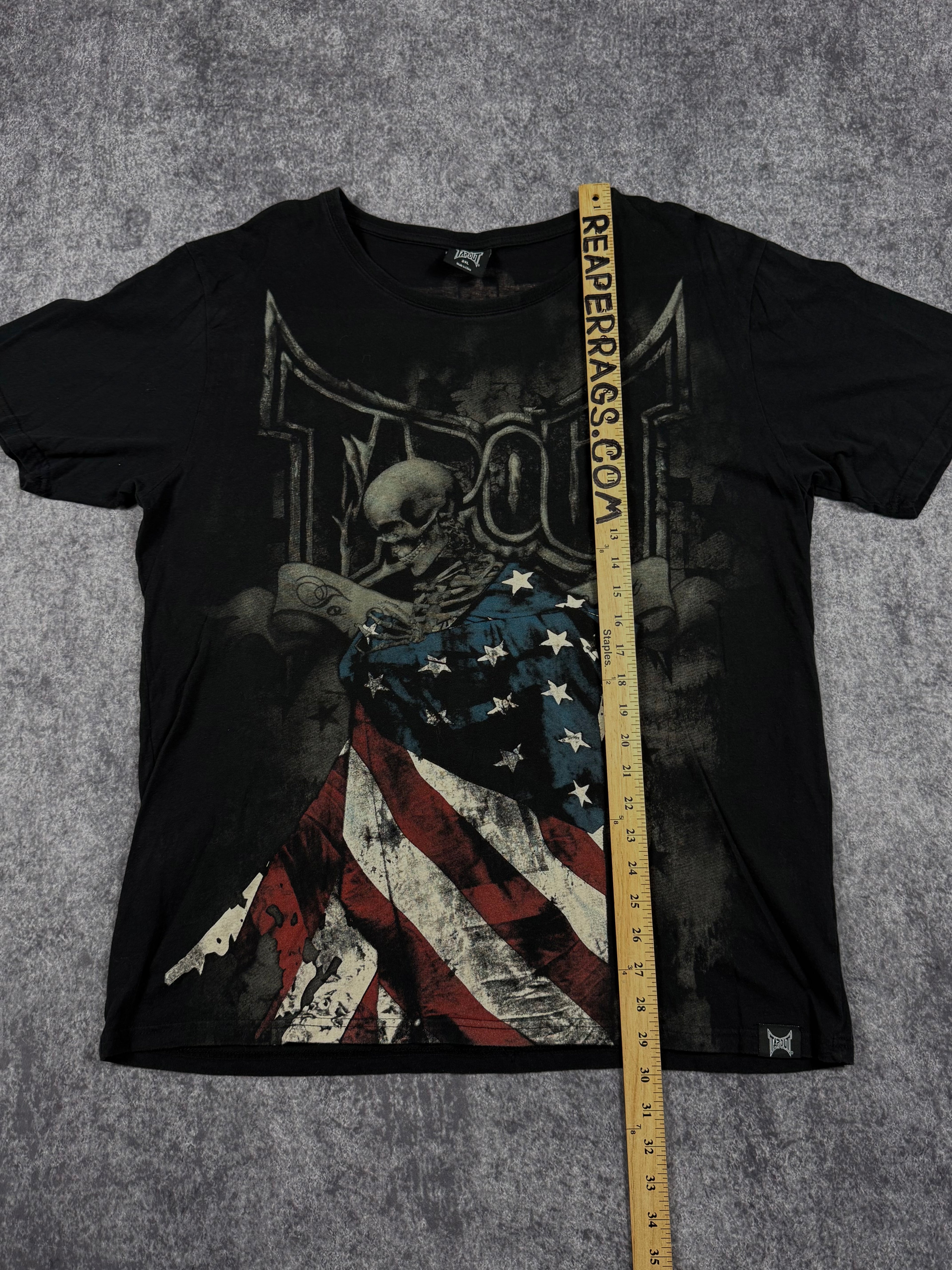 2000s tapout shirt (XL)