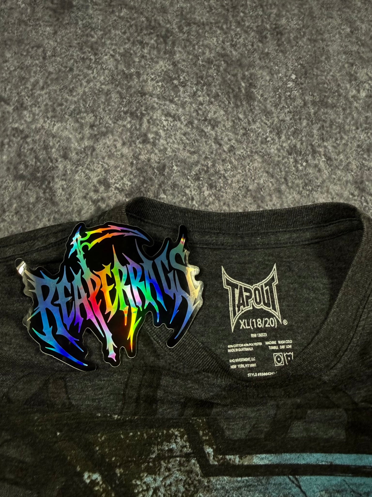 (RARE) 2000S TAPOUT SHIRT (S)