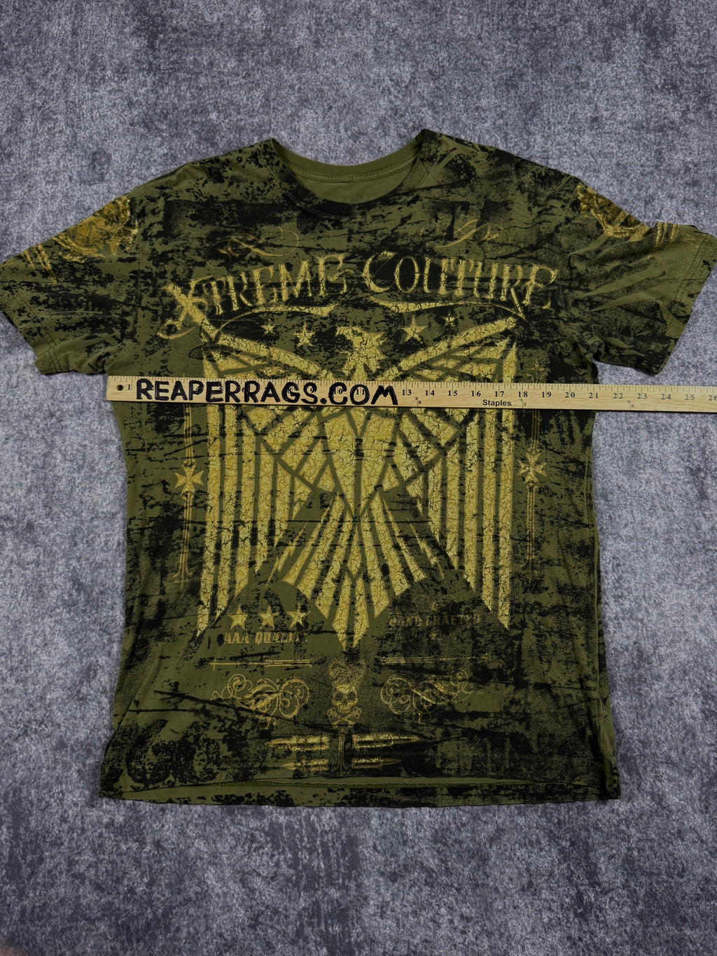 2000s xtreme couture shirt (L)