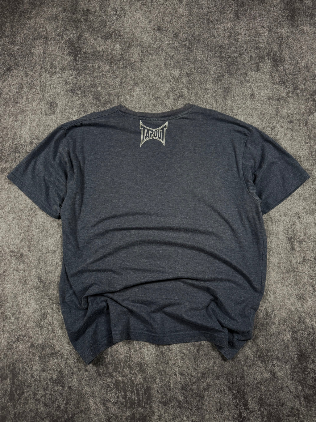 2000s tapout shirt (XL)