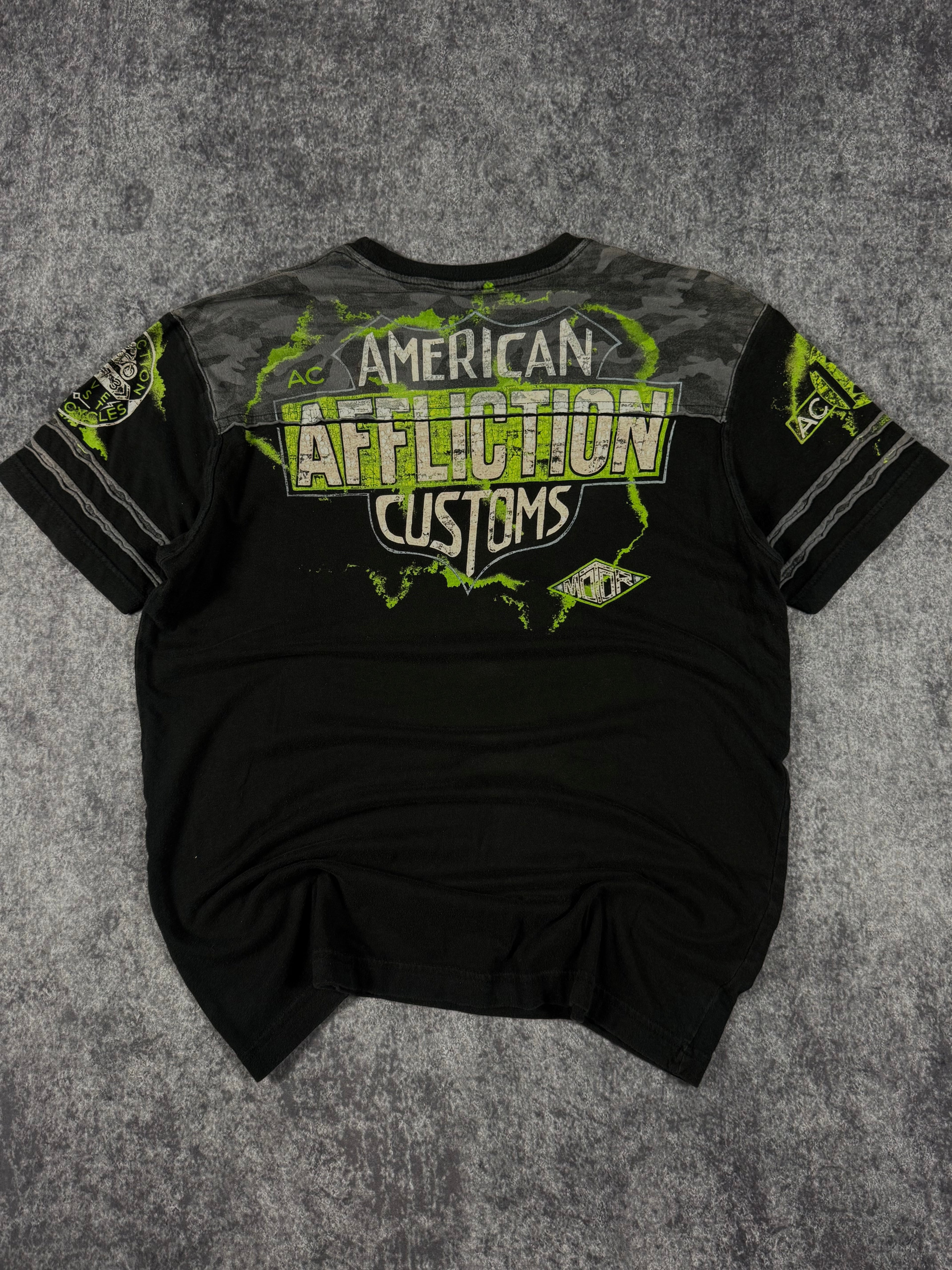2000s affliction shirt (M)