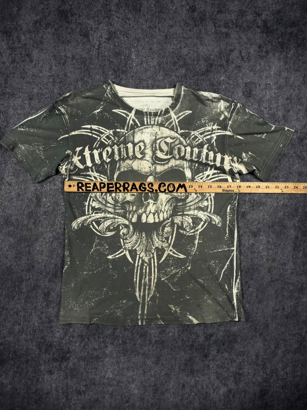 (RARE) 2000s XTREME COUTURE SHIRT (S)