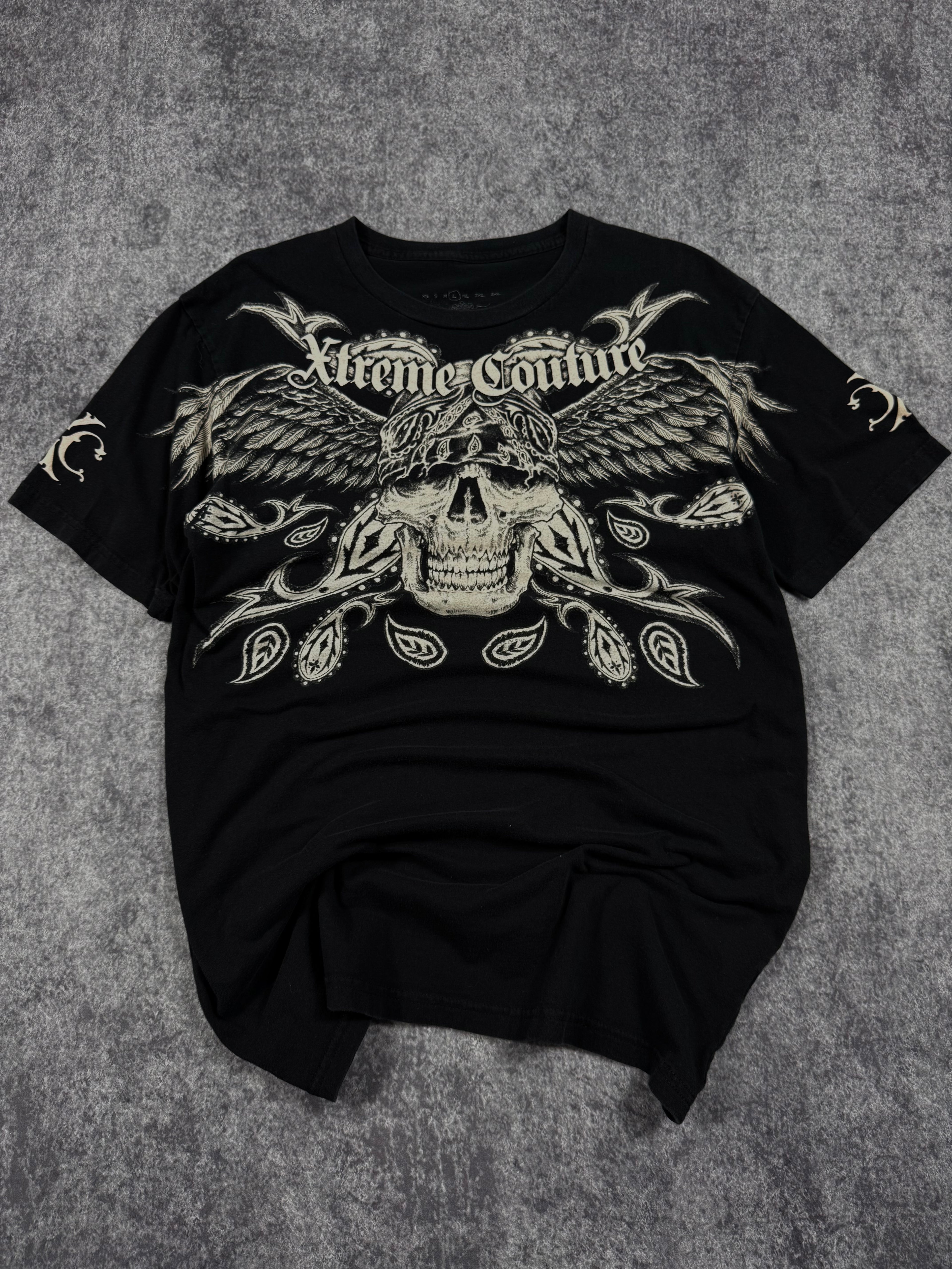 (rare) 2000s xtreme couture shirt (M)