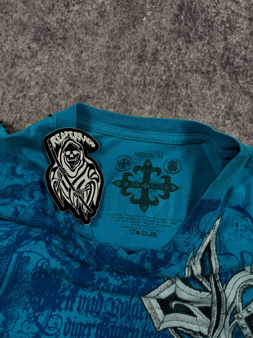 (rare) 2000s raw state shirt (M)