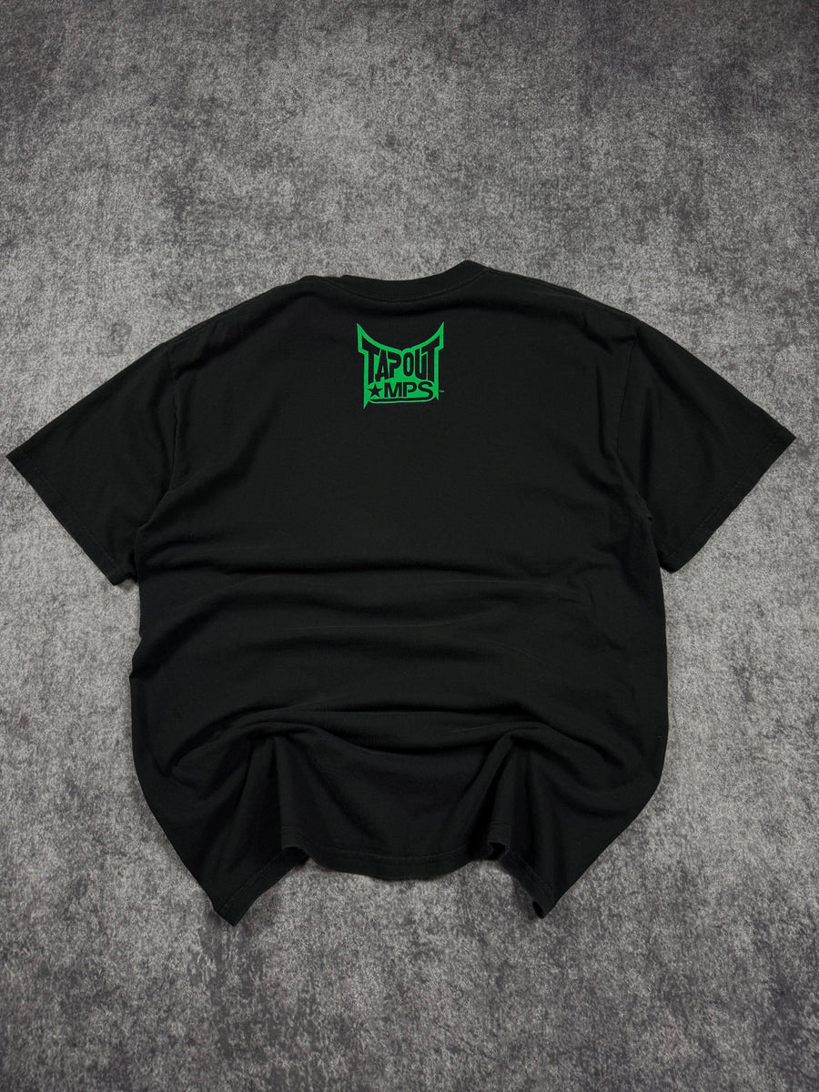 2000s tapout shirt (L)