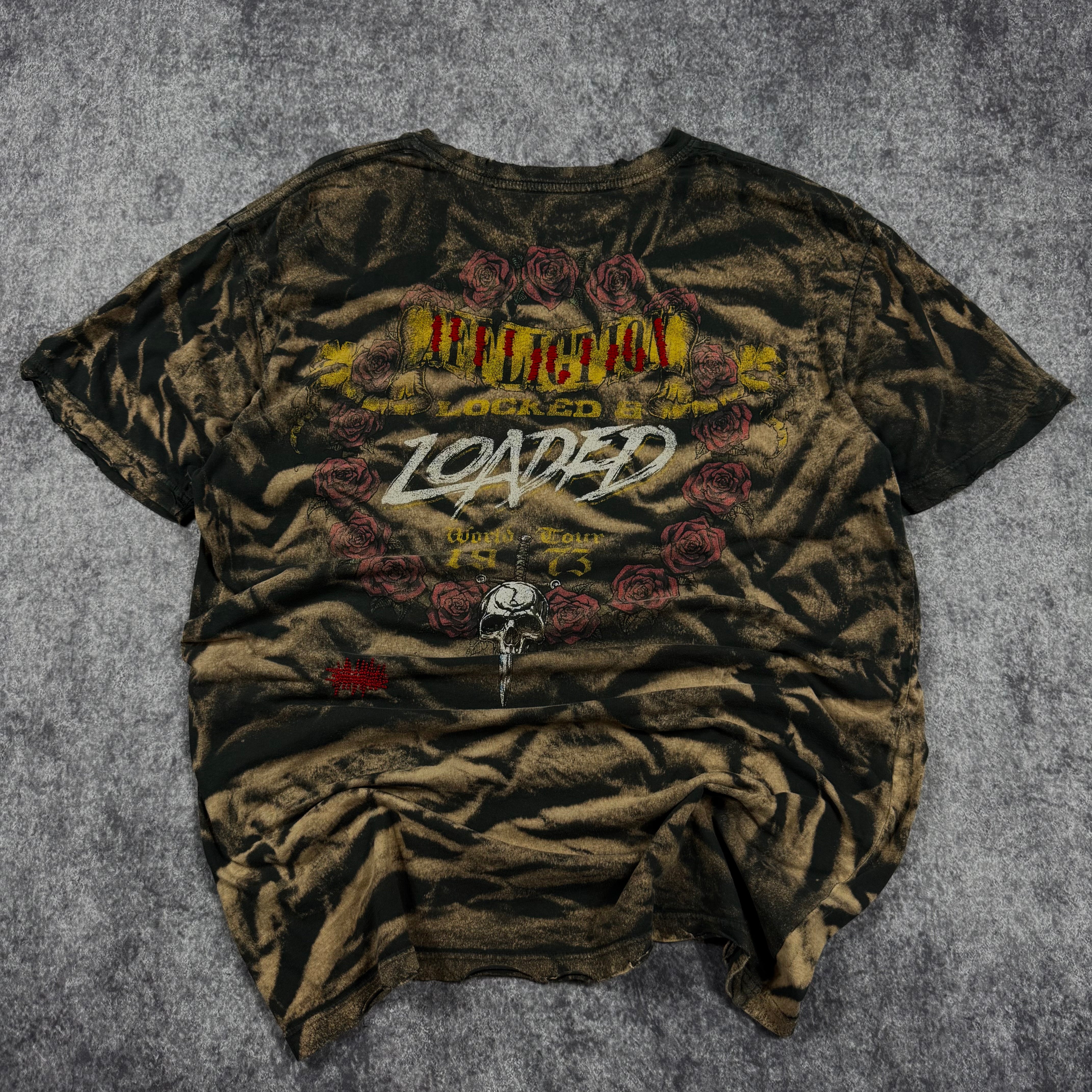 2000s affliction shirt (L)
