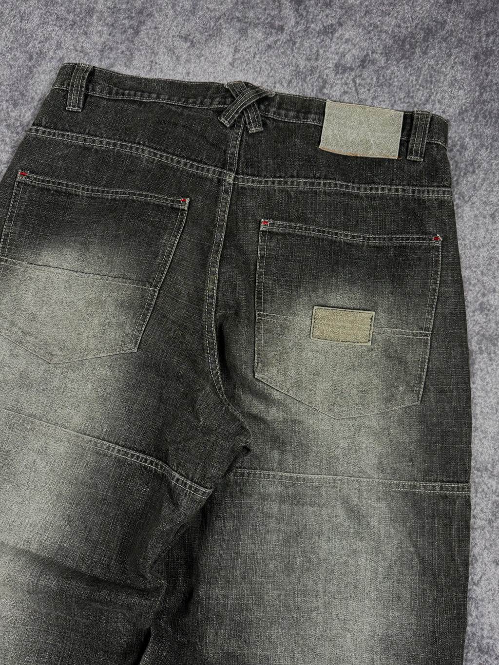 (rare) 2000s southpole jeans (36x30)