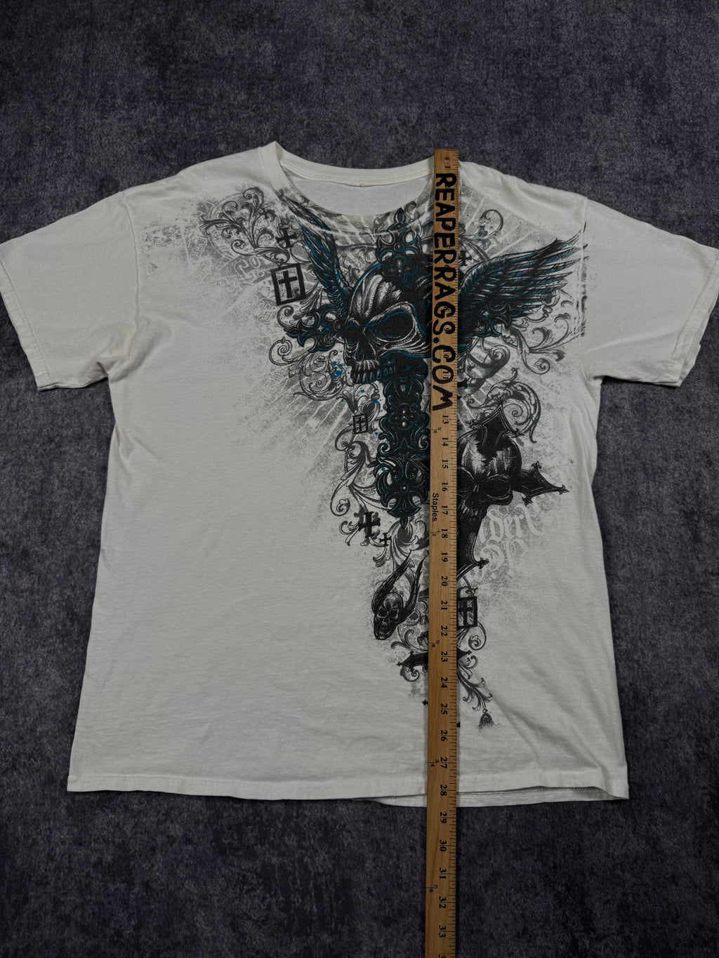 2000s winged skull shirt (L)