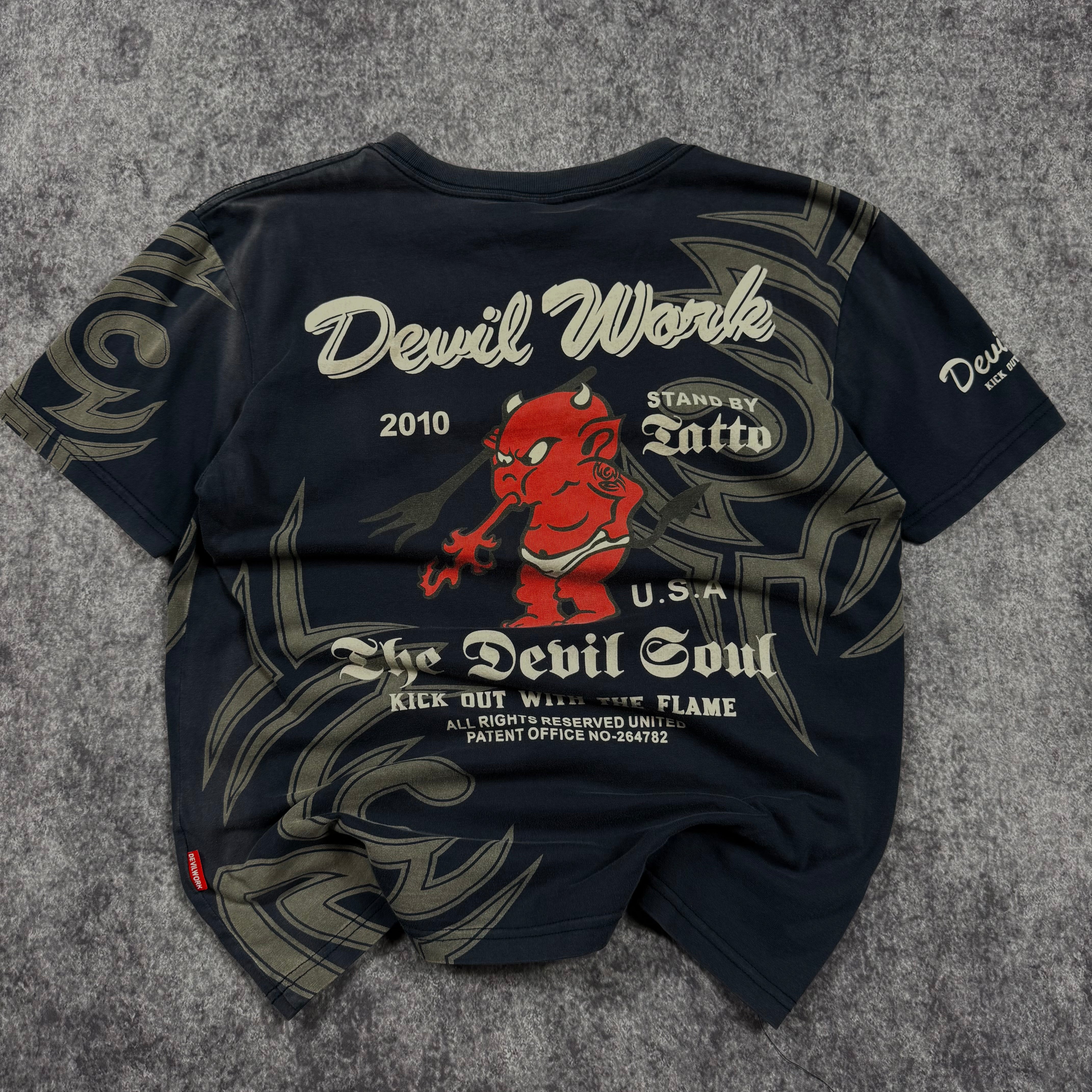2000s devils work shirt (S)