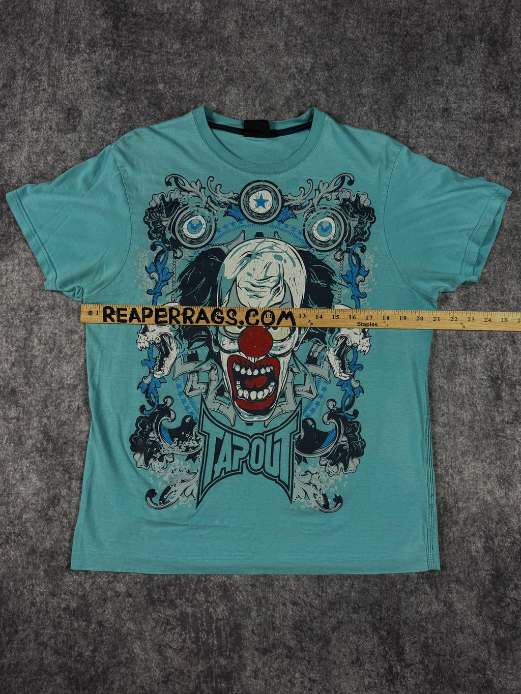 (rare) 2000s tapout shirt (M)
