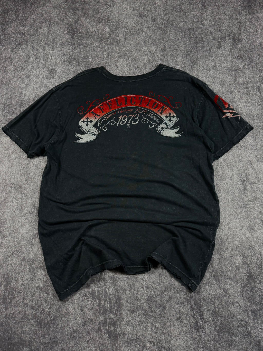 2000s affliction shirt (XL)