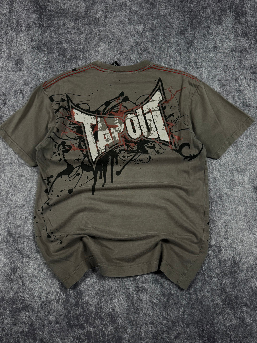 (rare) 2000s tapout chrome shirt (S)