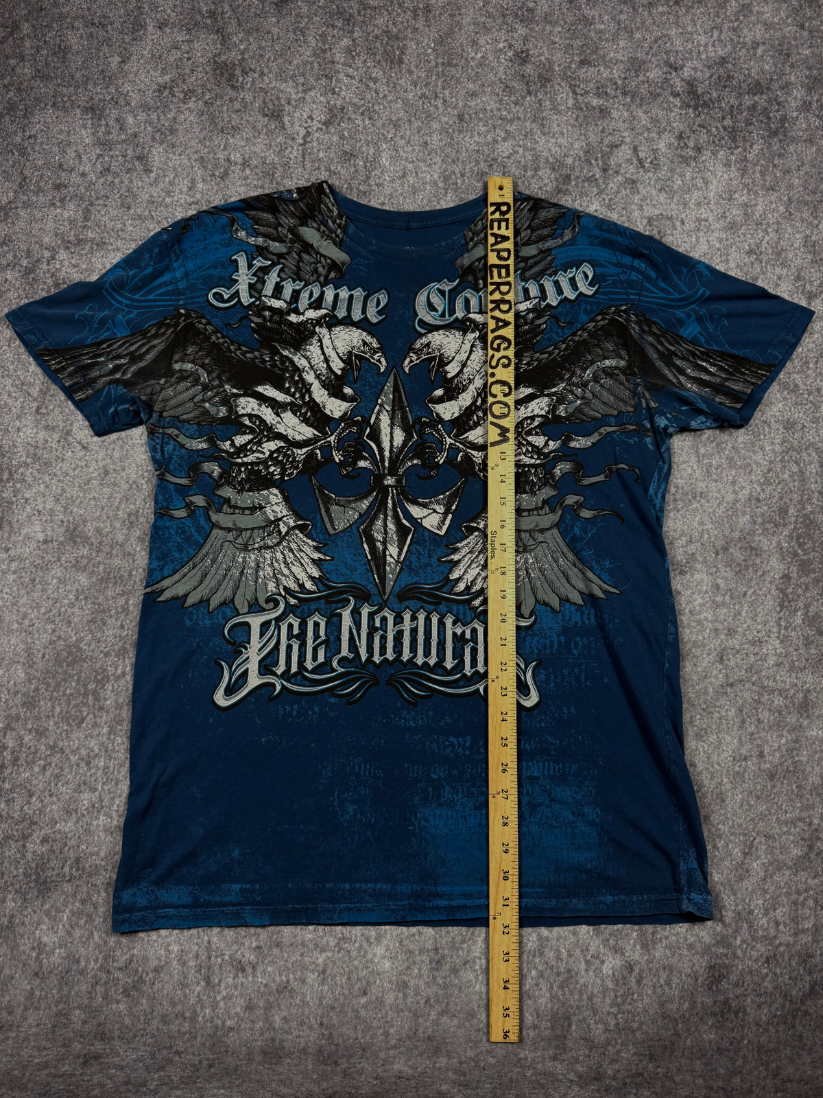 (rare) 2000s xtreme couture shirt (L)