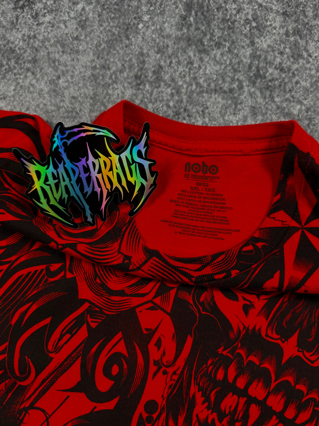 (rare) 2000s no boundaries shirt (XXL)