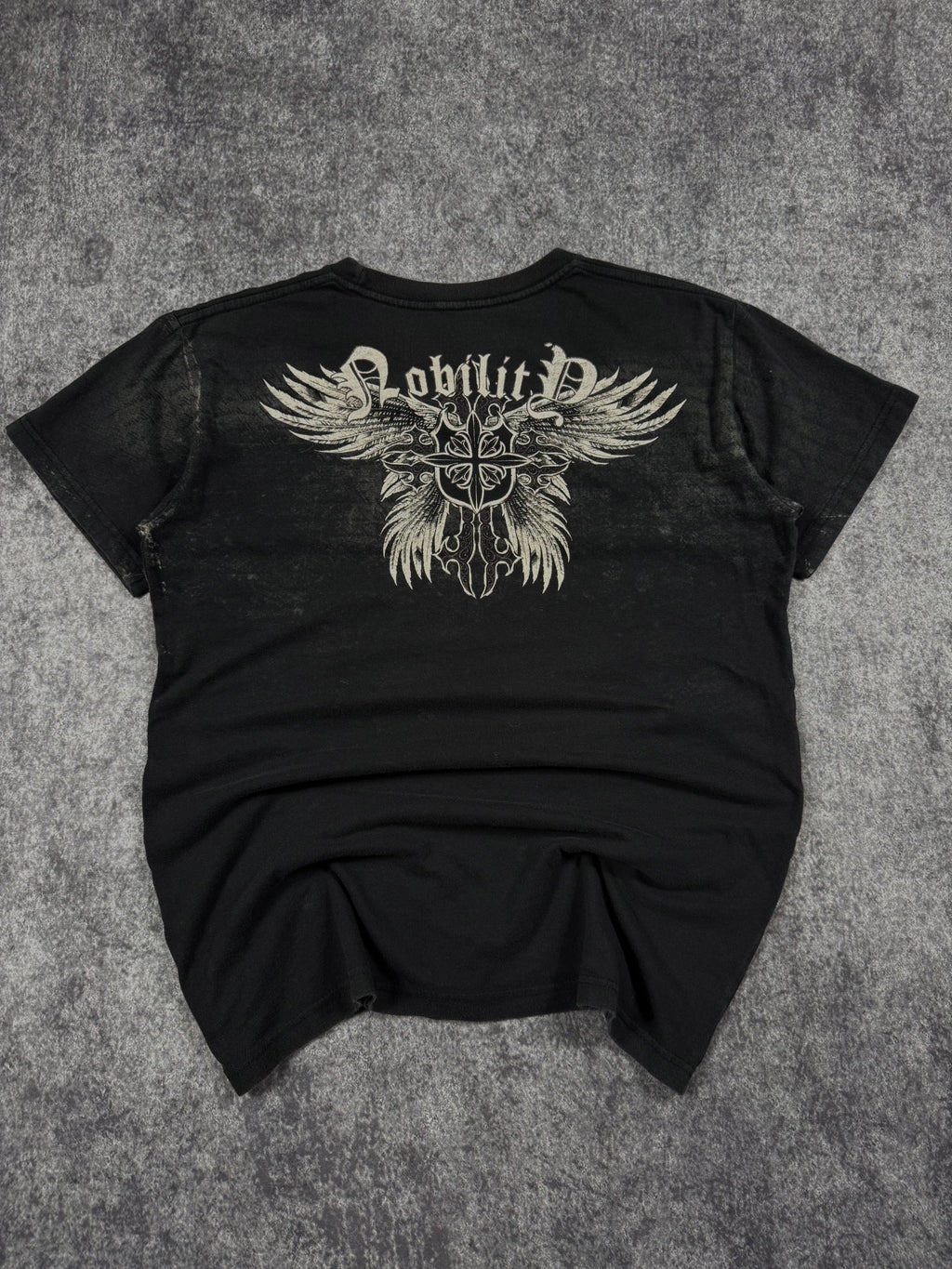 (rare) 2000s nobility shirt (M)