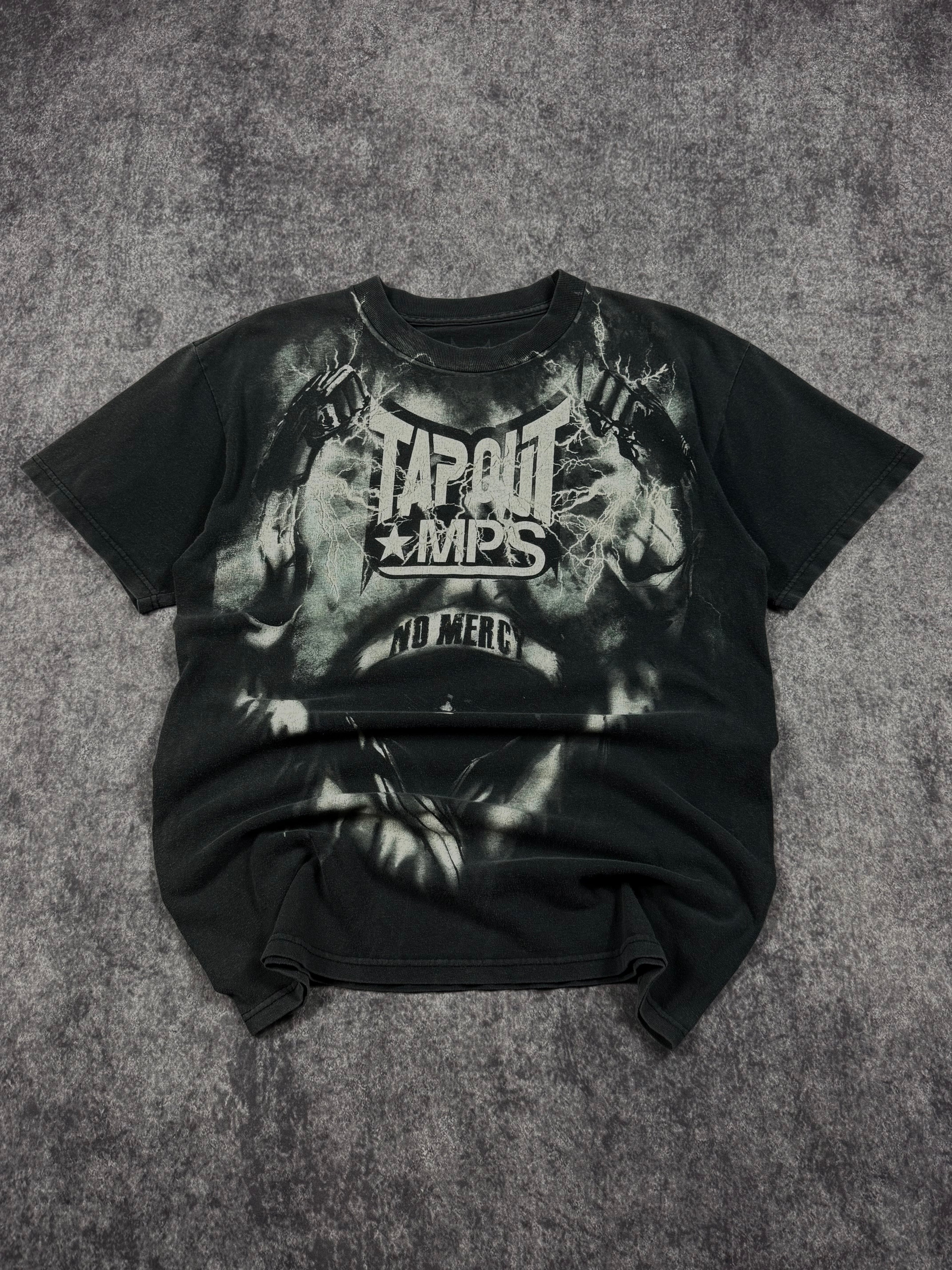(rare) 2000s tapout shirt (M)