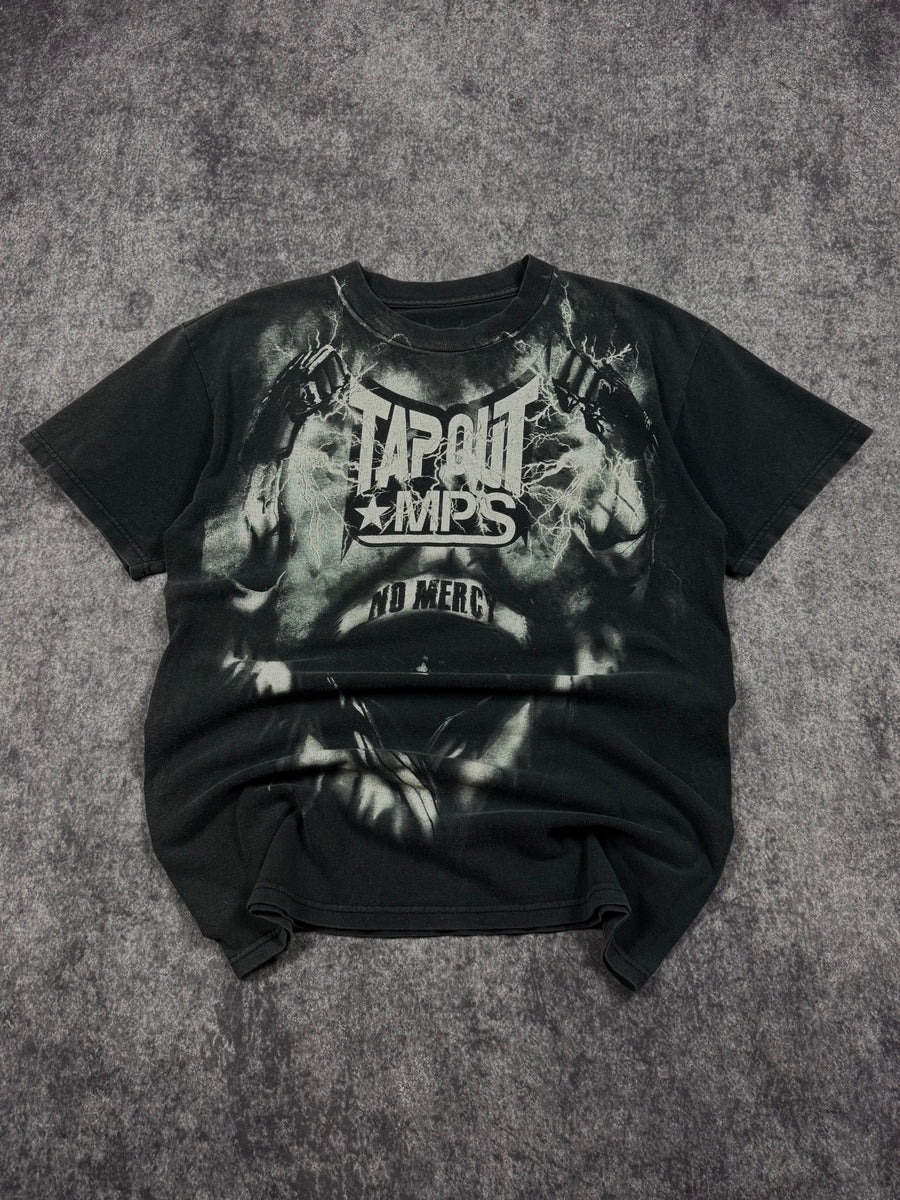 (rare) 2000s tapout shirt (M)