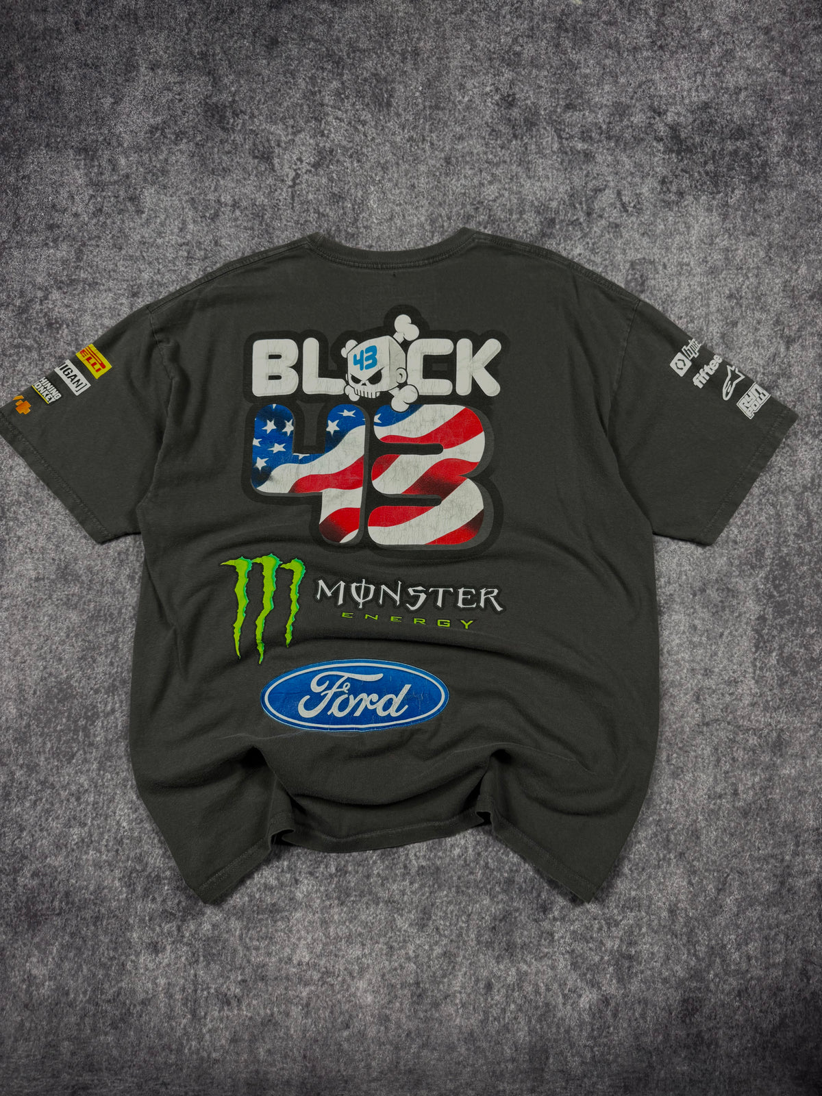 (rare) 2000s hoonigan x monster energy x ken block shirt (L)