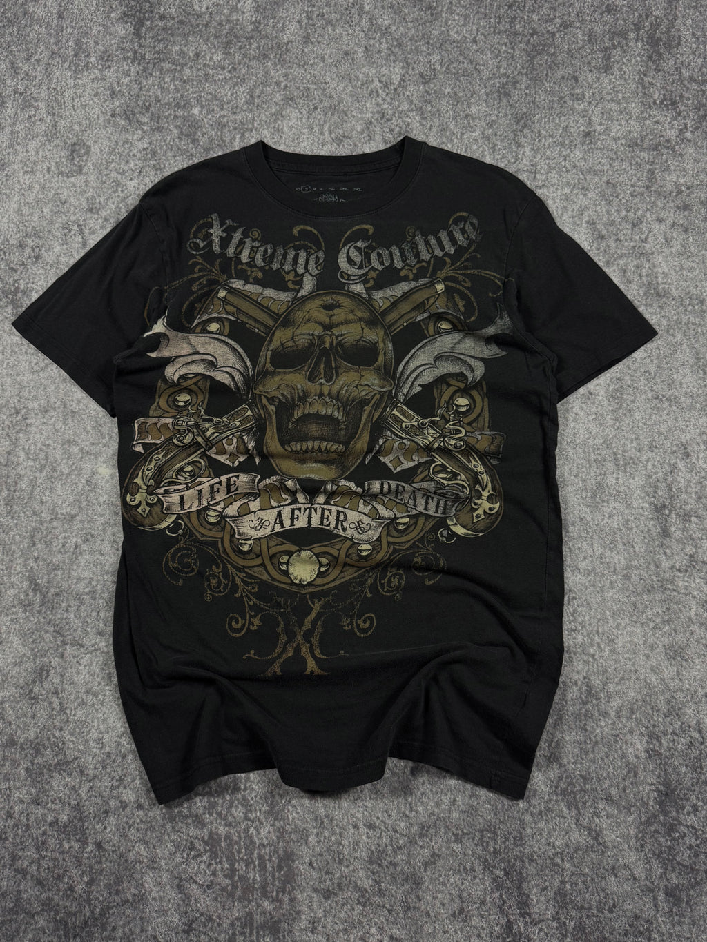 (rare) 2000s xtreme couture shirt (S)
