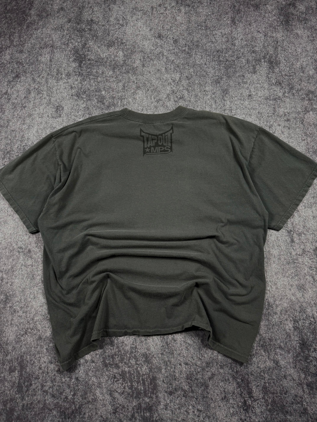 (rare) 2000s tapout shirt (XXL)