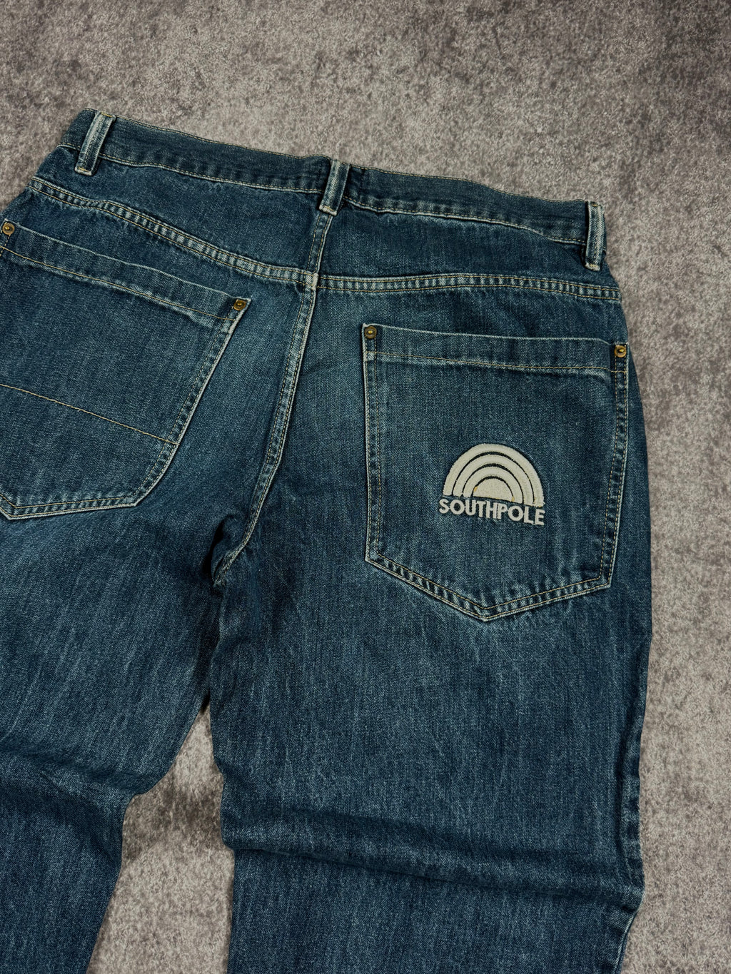 2000s southpole jeans (34x29)