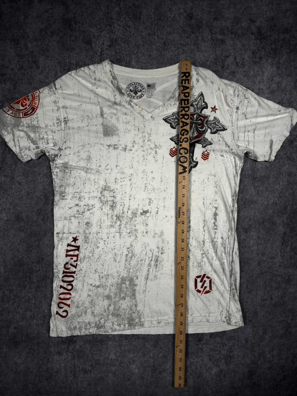 (RARE) 2000s AFFLICTION SHIRT (L)