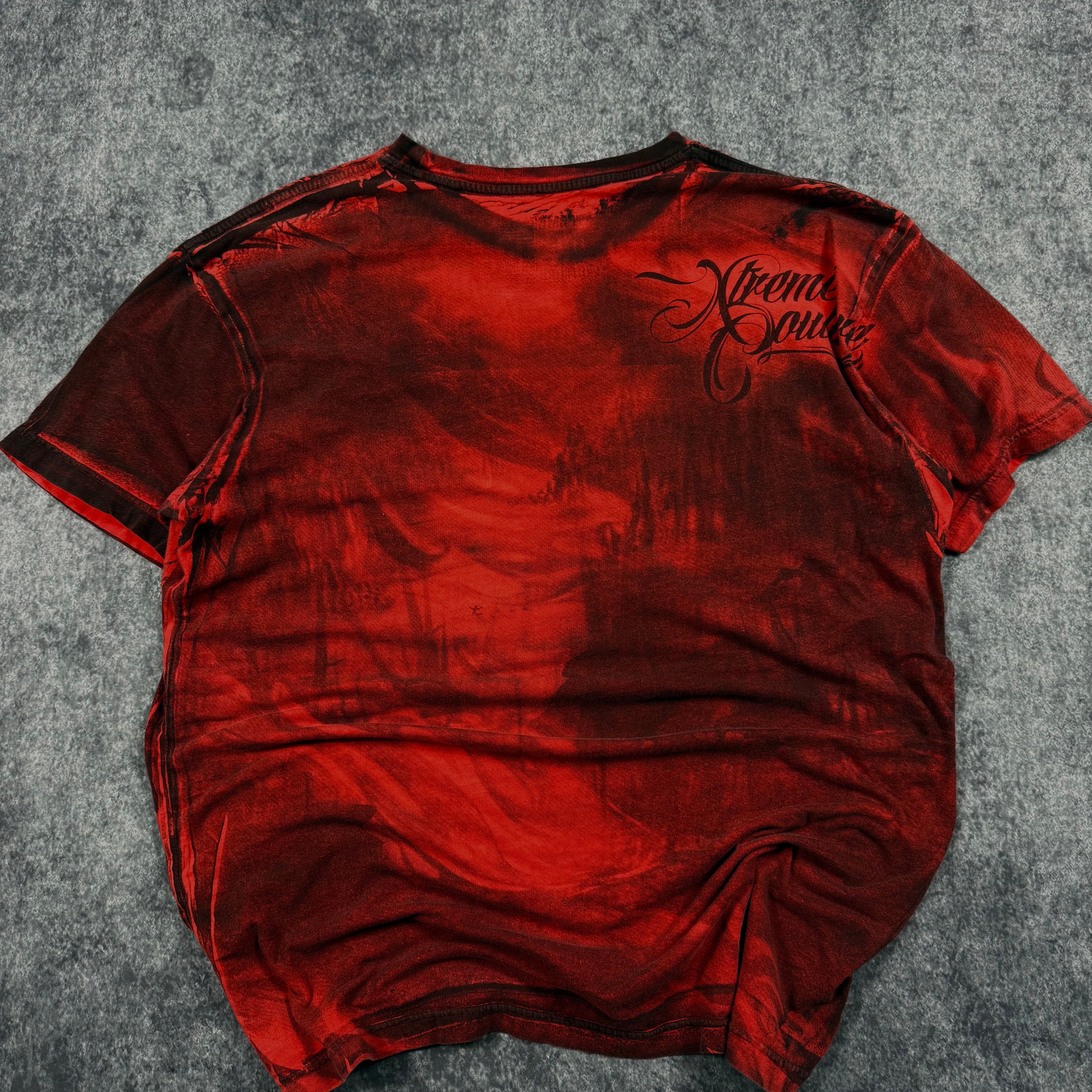 (rare) 2000s xtreme couture shirt (L)