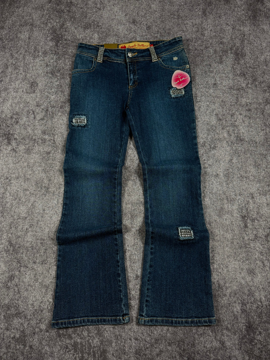 (rare) deadstock 2000s apple bottoms rhinestone jeans (28x27)