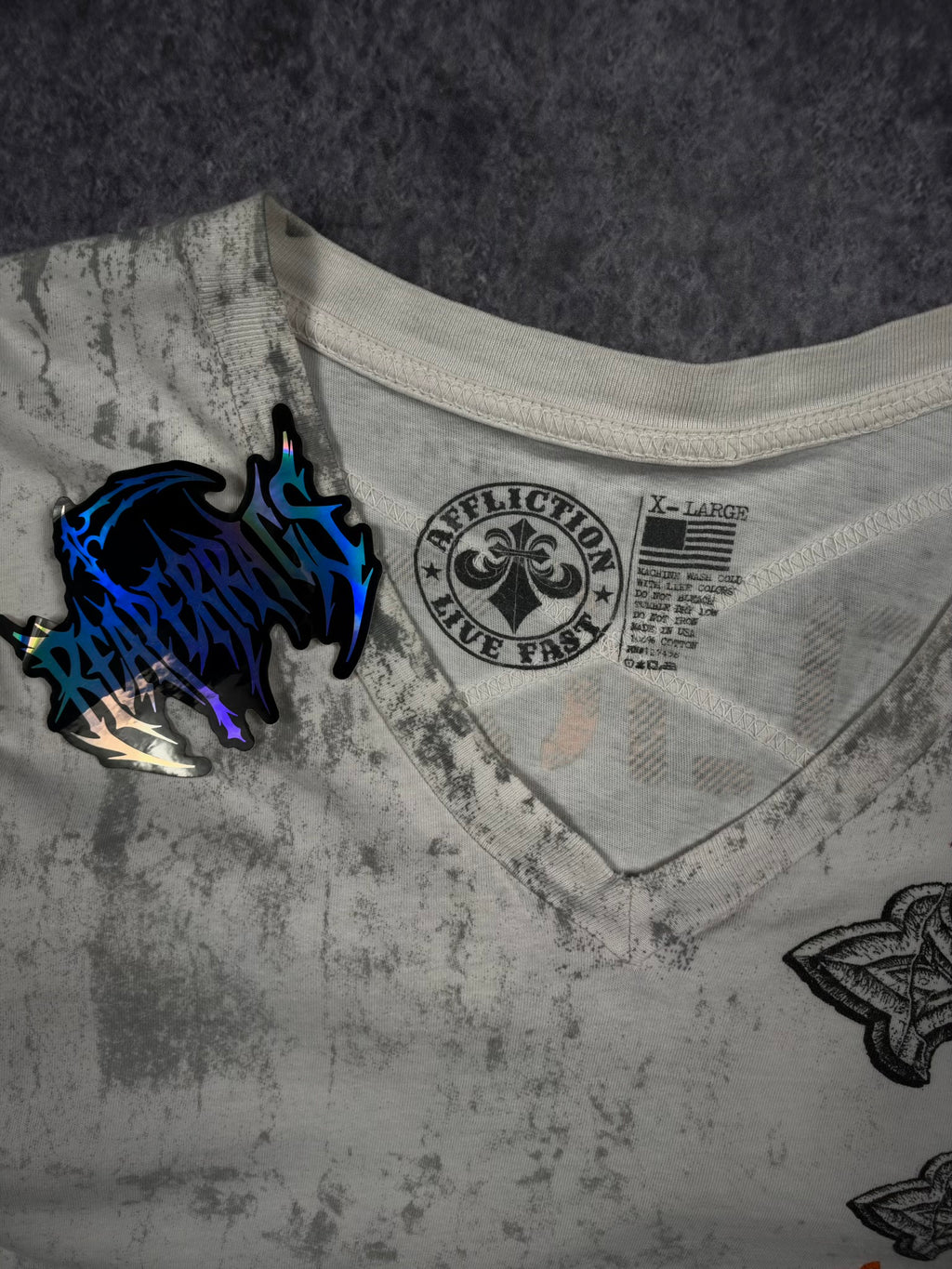 (RARE) 2000s AFFLICTION SHIRT (L)
