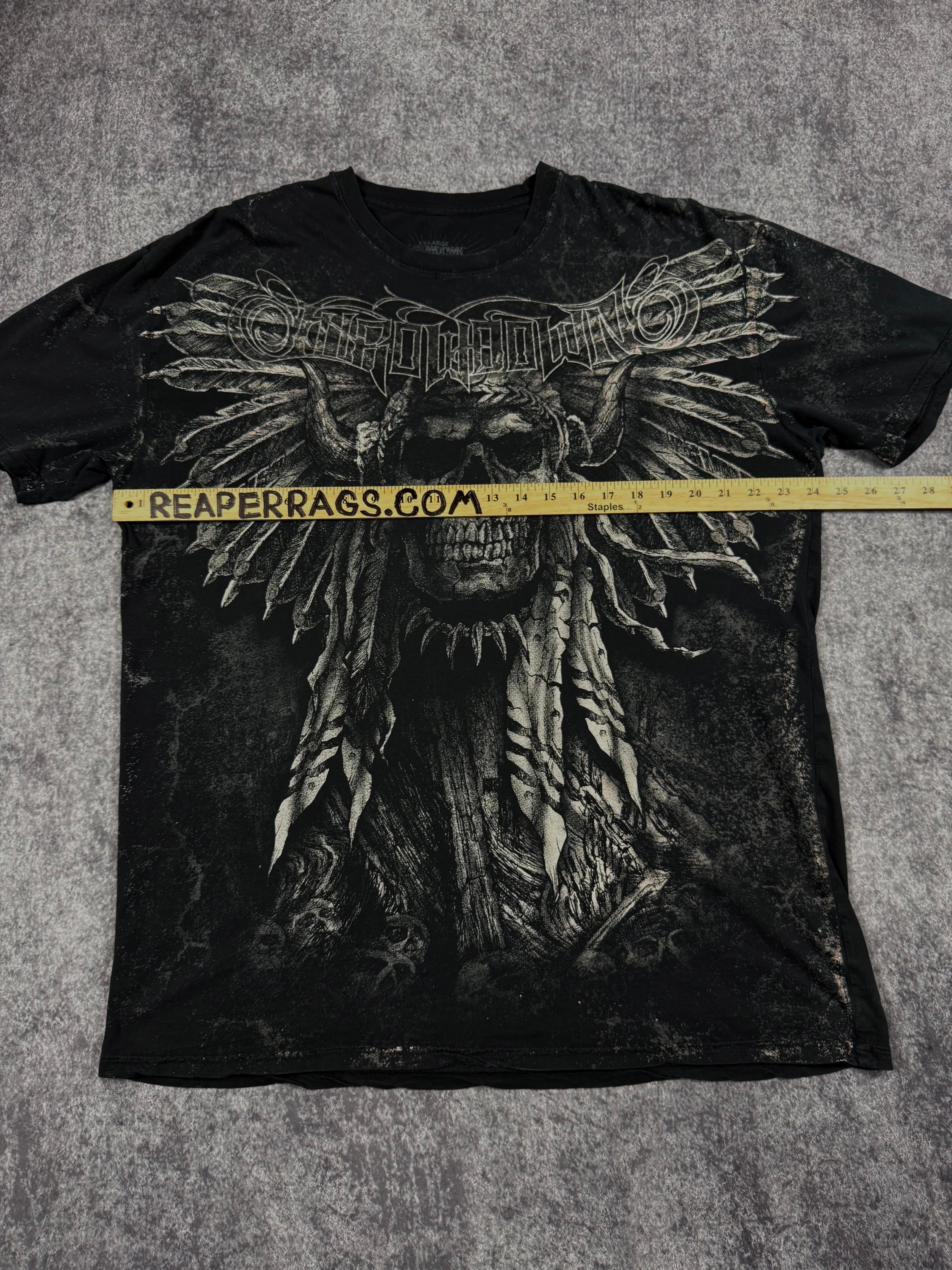 (rare) 2000s throwdown x affliction shirt (XL)
