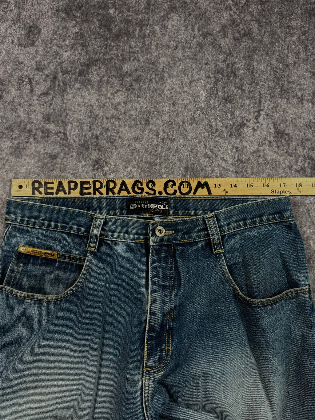 (rare) 2000s southpole jeans (34x30)