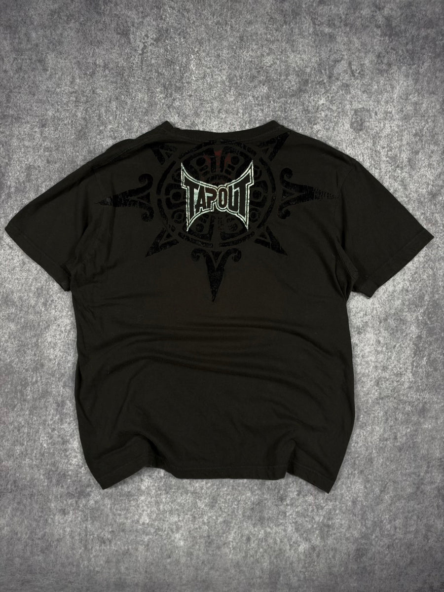 (RARE) 2000s TAPOUT x BLACK SHIRT (M)