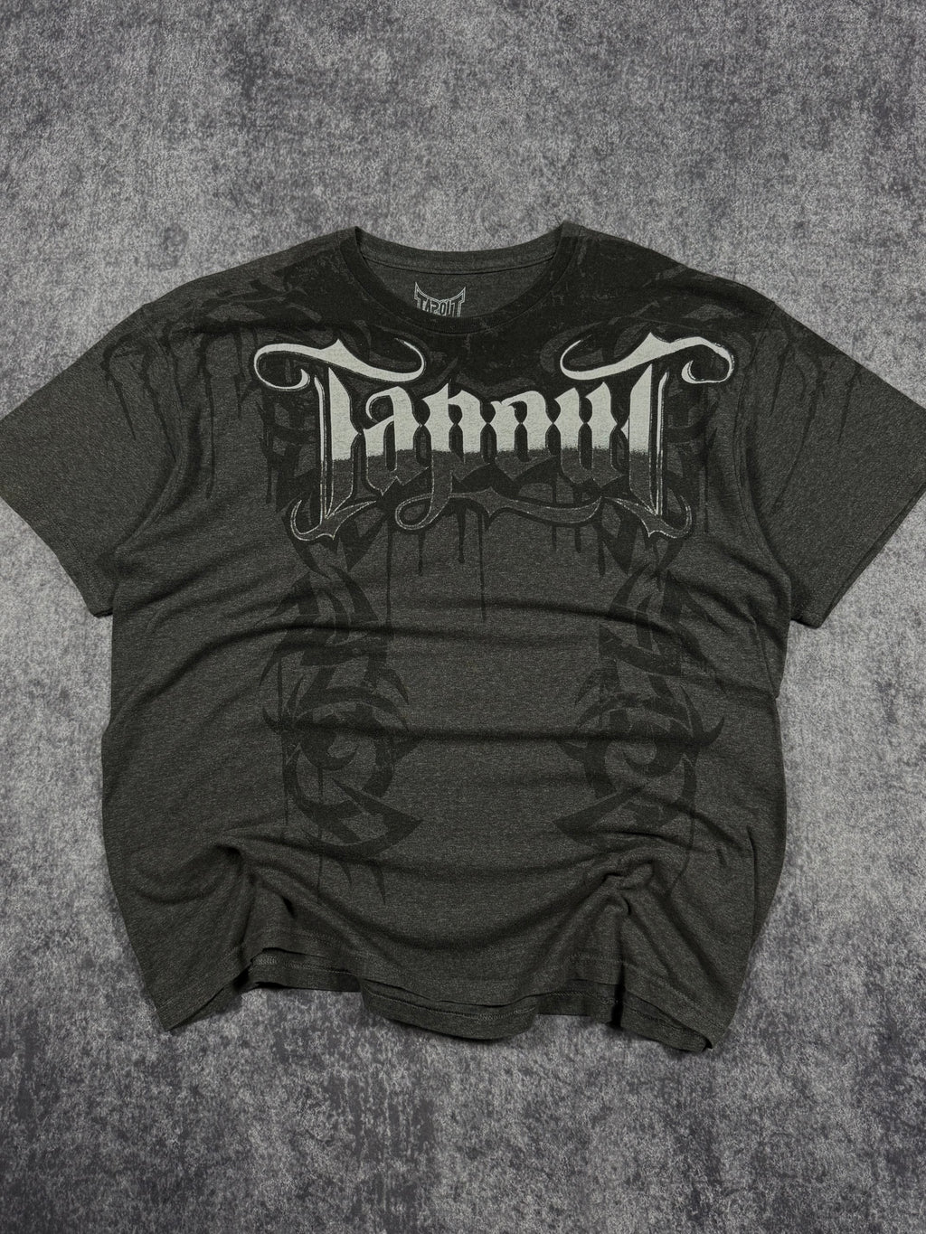 (rare) 2000s tapout shirt (XL)